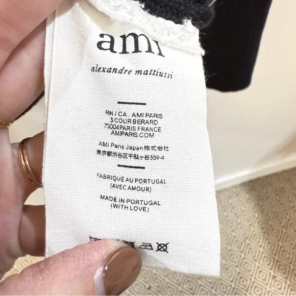 AMI PARISAmi de Coeur Wool Cardigan - gender neutral